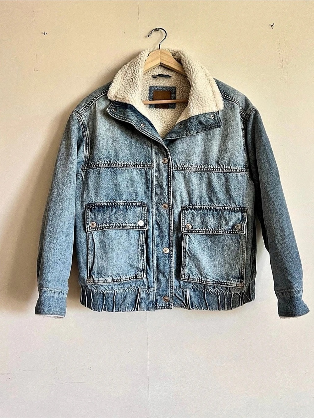American Eagle Sherpa Lined Denim Jacket Women’s L